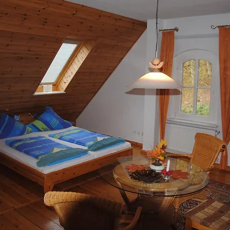 Haus Am Wald 萨斯尼茨